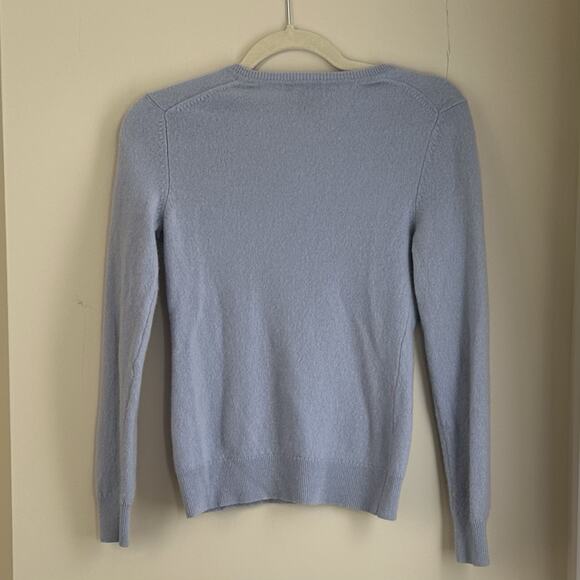 Lord & Taylor 100% Cashmere Sweater Baby Blue V-Neck - Size S/P - Picture 3 of 5